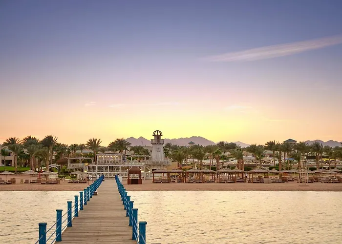 Coral Sea & Aqua Park 5*