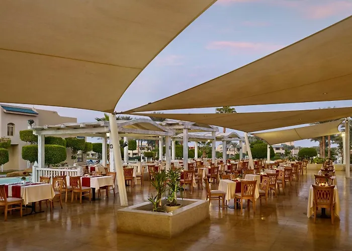 Coral Sea & Aqua Park 5* Sarm es-Sejk