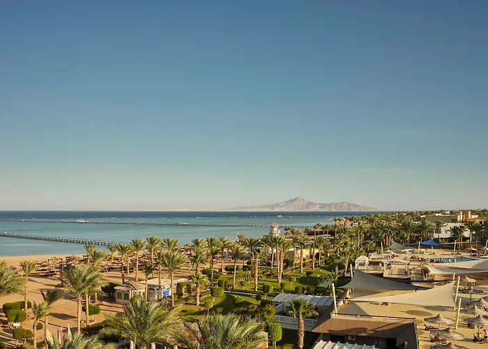 Coral Sea & Aqua Park 5*