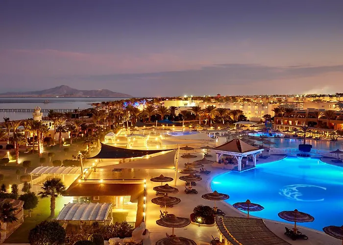 Coral Sea & Aqua Park Üdülőközpont Sarm es-Sejk