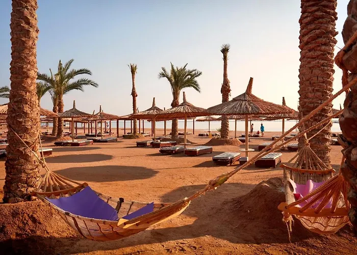 Coral Sea & Aqua Park 5*