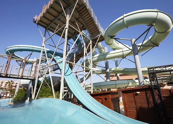 Coral Sea & Aqua Park Üdülőközpont Sarm es-Sejk