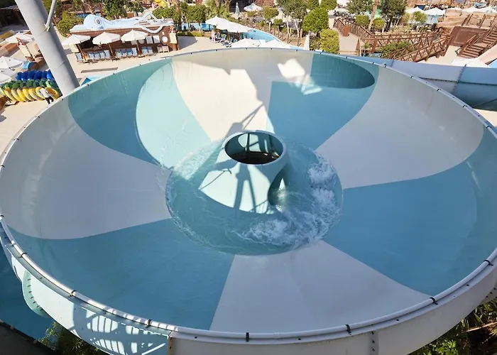 Üdülőközpont Coral Sea & Aqua Park Sarm es-Sejk